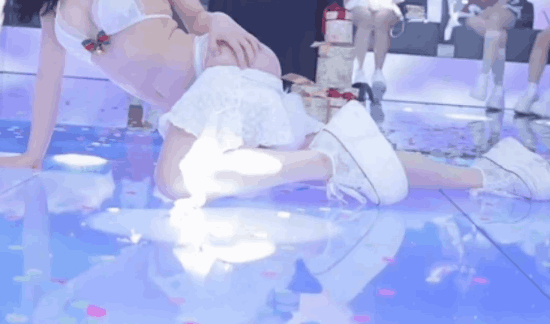 1735121924_36332762d6cf66f04975.gif