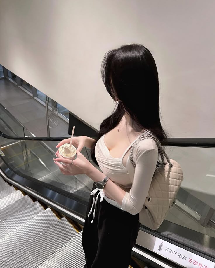 1741764275_f24523594fa1783f3d52.jpeg