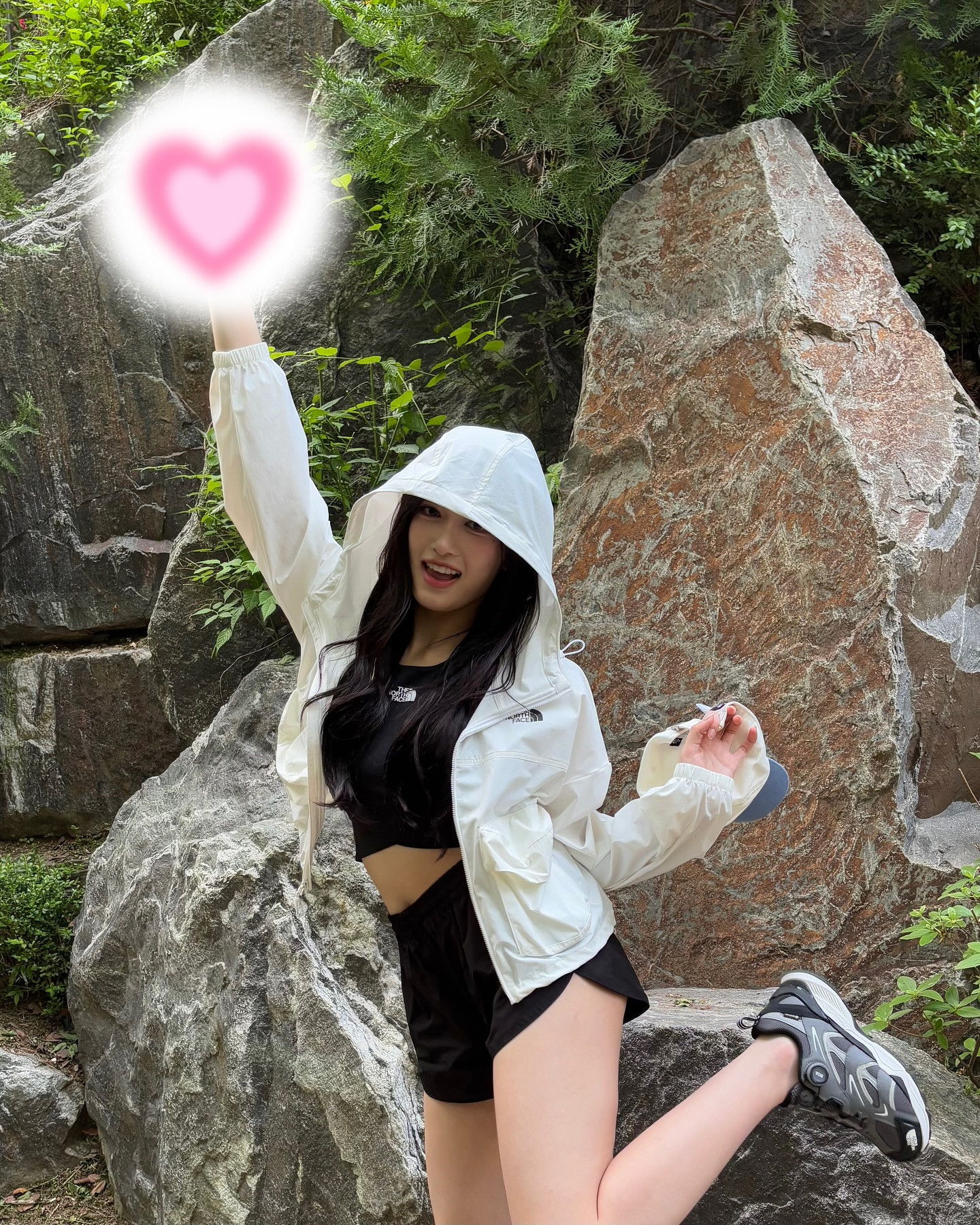 1750370046_cc652728bae660f44f5c.jpg